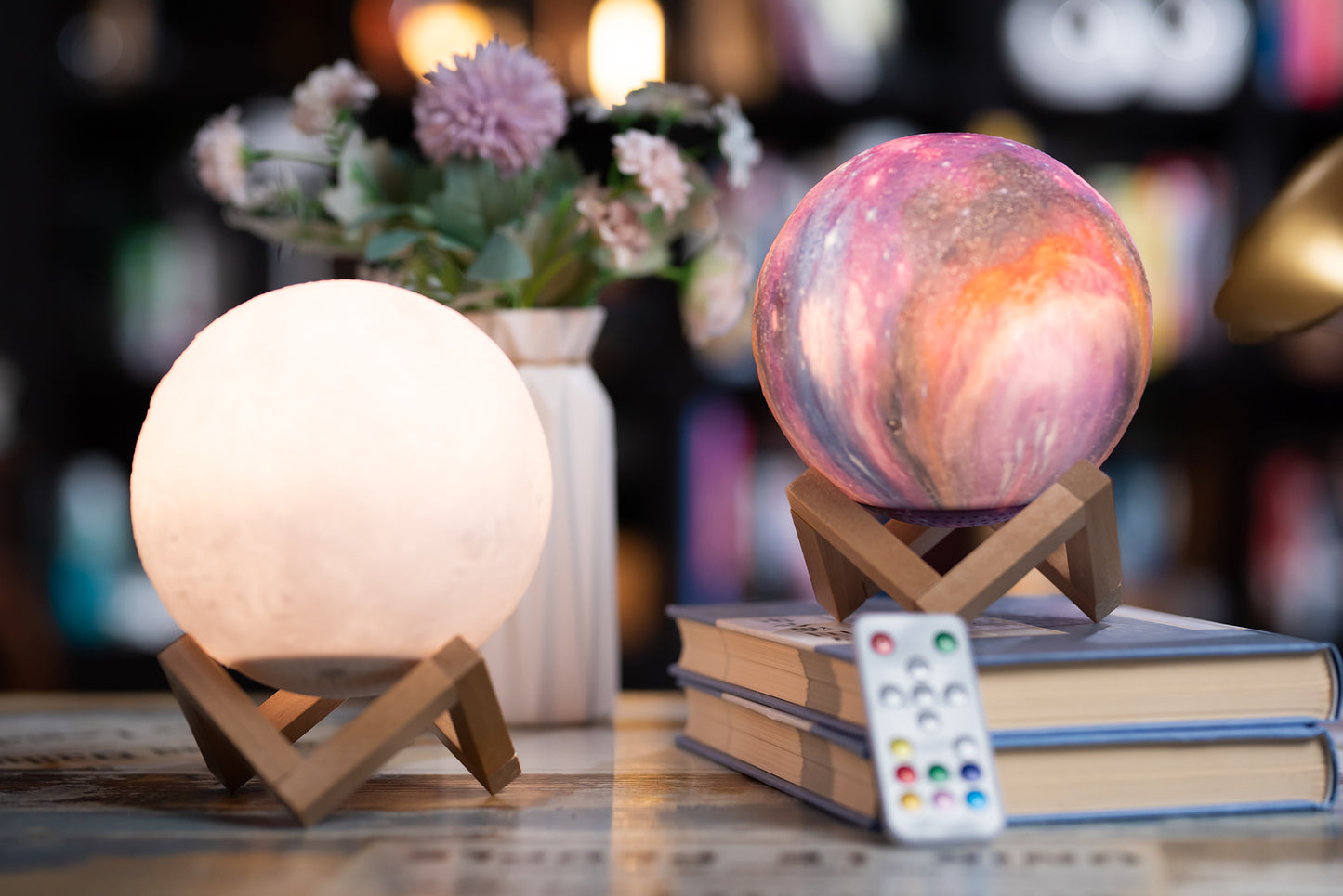 5.9 inch Moon Lamp Bluetooth Speaker